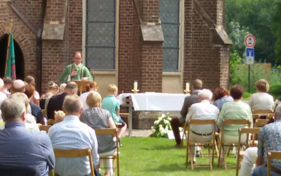 Freiluftgottesdienst mit der Schützenbruderschaft St. Jakobus Mitwick Weddern