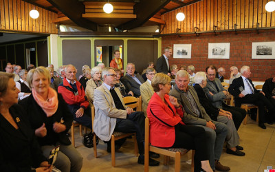 Gedenkveranstaltung "Kreuz und Hakenkreuz"